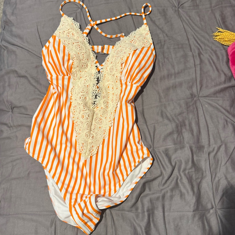 CUPSHE One pc swimsuit